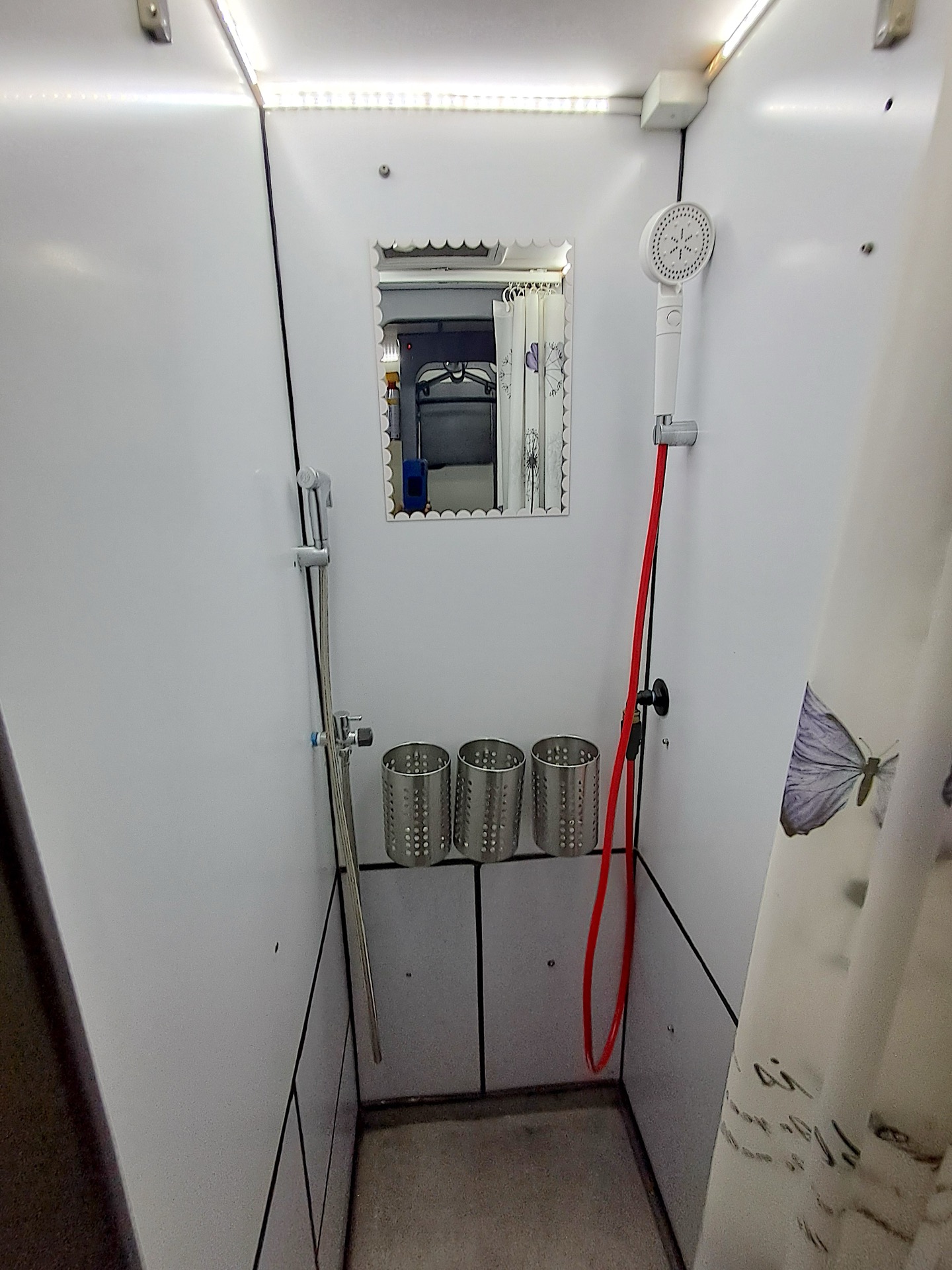 TC 3.0 Xalpen indoor hot shower
